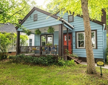 909 Austin Avenue Ne - Photo Thumbnail 4
