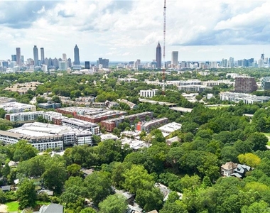909 Austin Avenue Ne - Photo Thumbnail 30