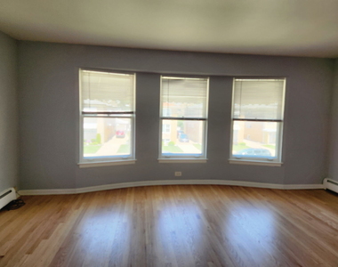 8417 W Berwyn Avenue - Photo Thumbnail 2