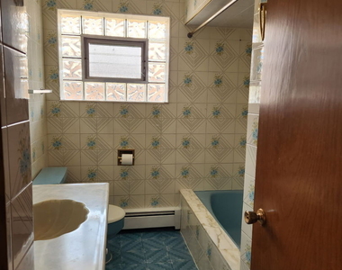8417 W Berwyn Avenue - Photo Thumbnail 16