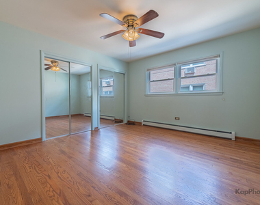 8465 W Berwyn Avenue - Photo Thumbnail 18