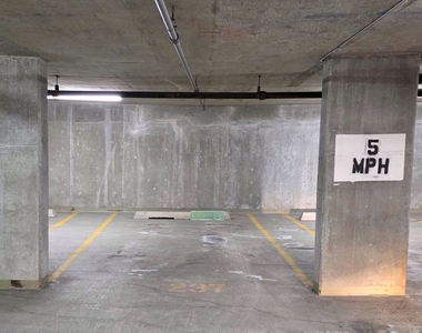 435 W Erie Street - Photo Thumbnail 21