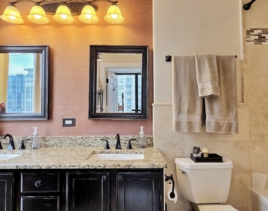 435 W Erie Street - Photo Thumbnail 11