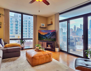 435 W Erie Street - Photo Thumbnail 1