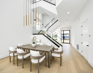 2232 Swift Boulevard - Photo Thumbnail 5