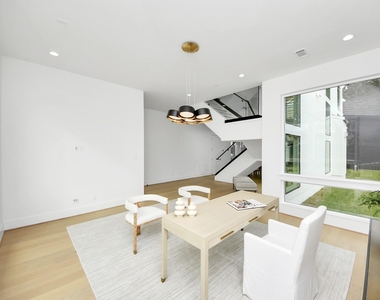 2232 Swift Boulevard - Photo Thumbnail 4