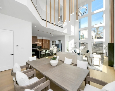 2232 Swift Boulevard - Photo Thumbnail 6
