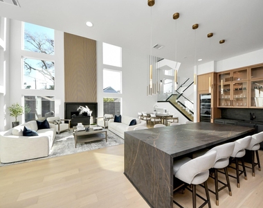 2232 Swift Boulevard - Photo Thumbnail 9