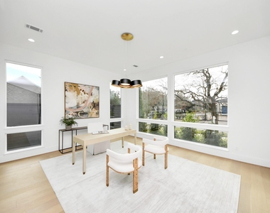 2232 Swift Boulevard - Photo Thumbnail 3