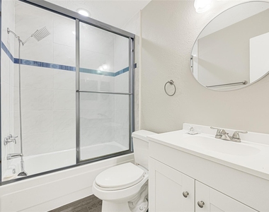 4806 Hickorygate - Photo Thumbnail 18