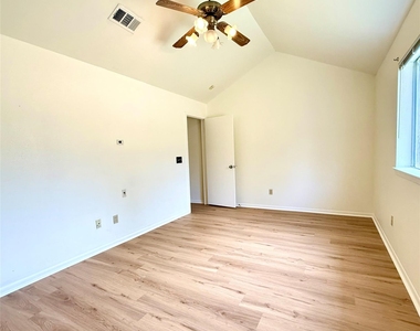 9631 Secretariat Drive - Photo Thumbnail 14