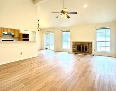 9631 Secretariat Drive - Photo Thumbnail 3