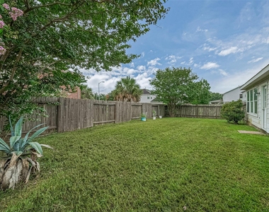 2123 Gable Hollow Lane - Photo Thumbnail 32