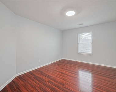 2123 Gable Hollow Lane - Photo Thumbnail 24