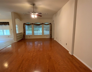 118 W Russet Grove Circle - Photo Thumbnail 10