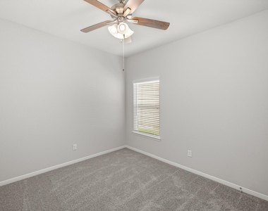 5015 Lady Morgan Drive - Photo Thumbnail 6