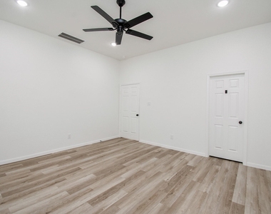 2139 Counter Point Drive - Photo Thumbnail 26