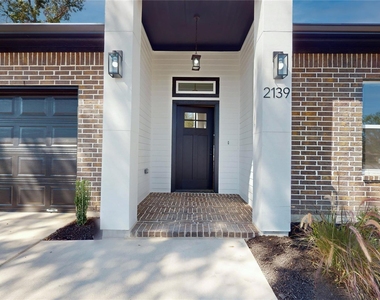 2139 Counter Point Drive - Photo Thumbnail 4