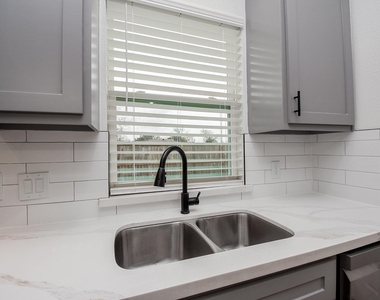 2139 Counter Point Drive - Photo Thumbnail 22