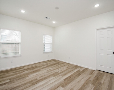 2139 Counter Point Drive - Photo Thumbnail 31