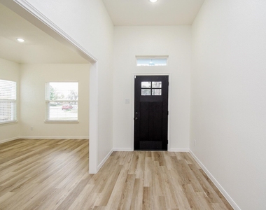 2139 Counter Point Drive - Photo Thumbnail 11