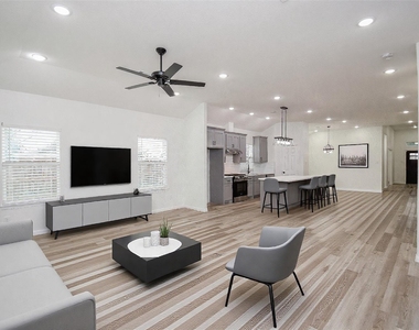 2139 Counter Point Drive - Photo Thumbnail 8