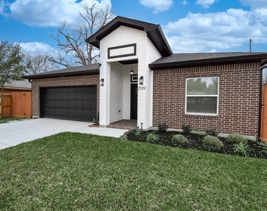 2139 Counter Point Drive - Photo Thumbnail 1
