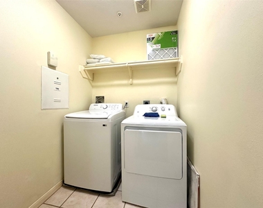 2710 Grants Lake Boulevard - Photo Thumbnail 22