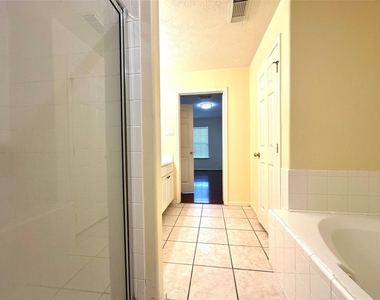 2710 Grants Lake Boulevard - Photo Thumbnail 13