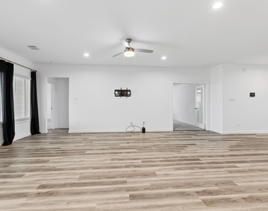 31514 Avebury Lake Lane - Photo Thumbnail 34