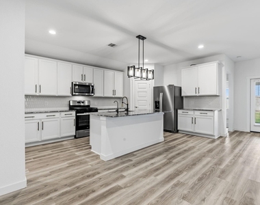 31514 Avebury Lake Lane - Photo Thumbnail 31