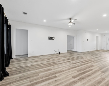31514 Avebury Lake Lane - Photo Thumbnail 32