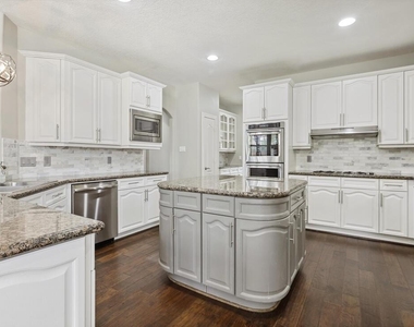 5819 Santa Fe Springs Drive - Photo Thumbnail 3