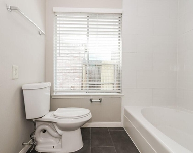 12723 Ashford Knoll Drive - Photo Thumbnail 10
