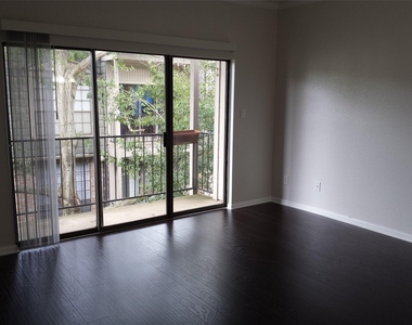 2400 N Braeswood Boulevard - Photo Thumbnail 3