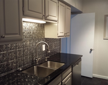 2400 N Braeswood Boulevard - Photo Thumbnail 1