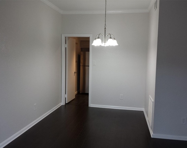 2400 N Braeswood Boulevard - Photo Thumbnail 8
