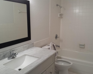 2400 N Braeswood Boulevard - Photo Thumbnail 6