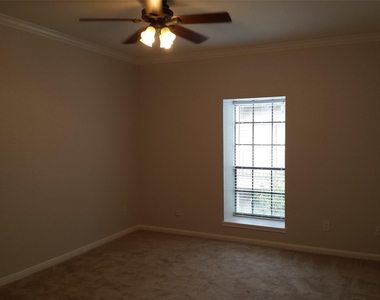 2400 N Braeswood Boulevard - Photo Thumbnail 9