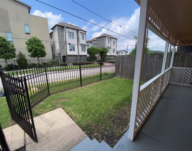 1517 Summer Street - Photo Thumbnail 4
