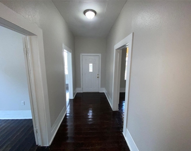 1517 Summer Street - Photo Thumbnail 5