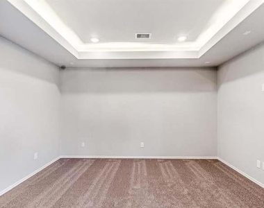 25435 Kidwiler Drive - Photo Thumbnail 13
