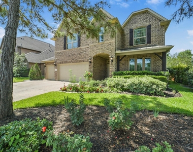 6 S Wheatleigh Drive - Photo Thumbnail 1