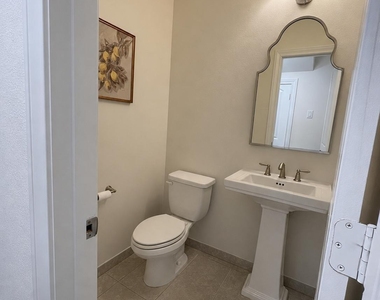 6 S Wheatleigh Drive - Photo Thumbnail 17