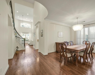 6 S Wheatleigh Drive - Photo Thumbnail 5