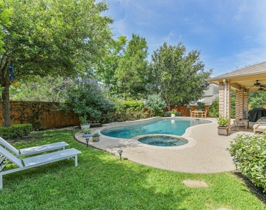 6 S Wheatleigh Drive - Photo Thumbnail 32