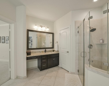 6 S Wheatleigh Drive - Photo Thumbnail 16