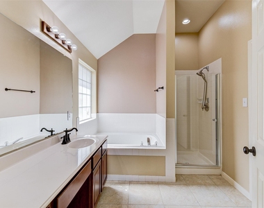 25910 Oakridge Forest Lane - Photo Thumbnail 19