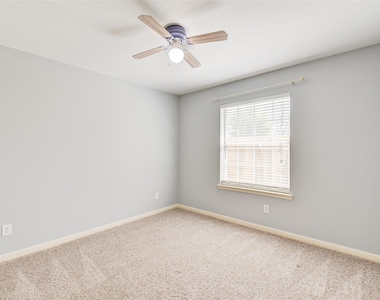 25910 Oakridge Forest Lane - Photo Thumbnail 20