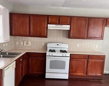 12011 Madison Oak Street - Photo Thumbnail 2